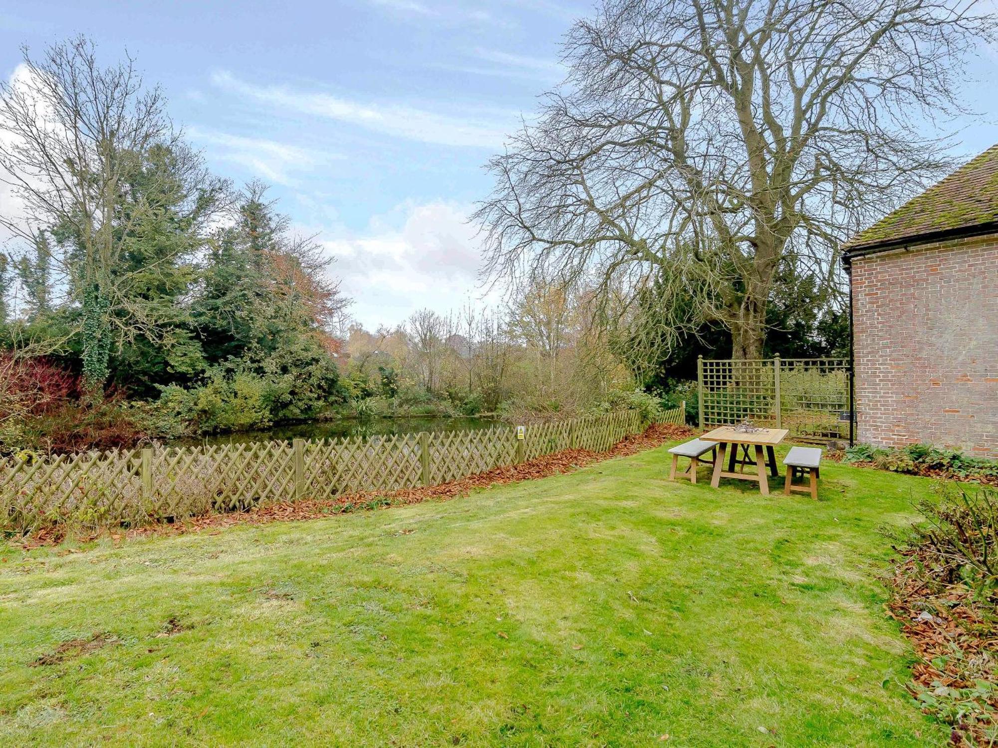 Moorhen Cottage Hollingbourne Bagian luar foto